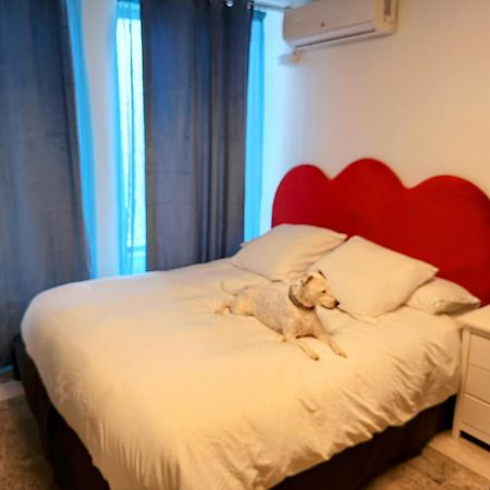 Hostal Estudios Badalona Eksteriør billede
