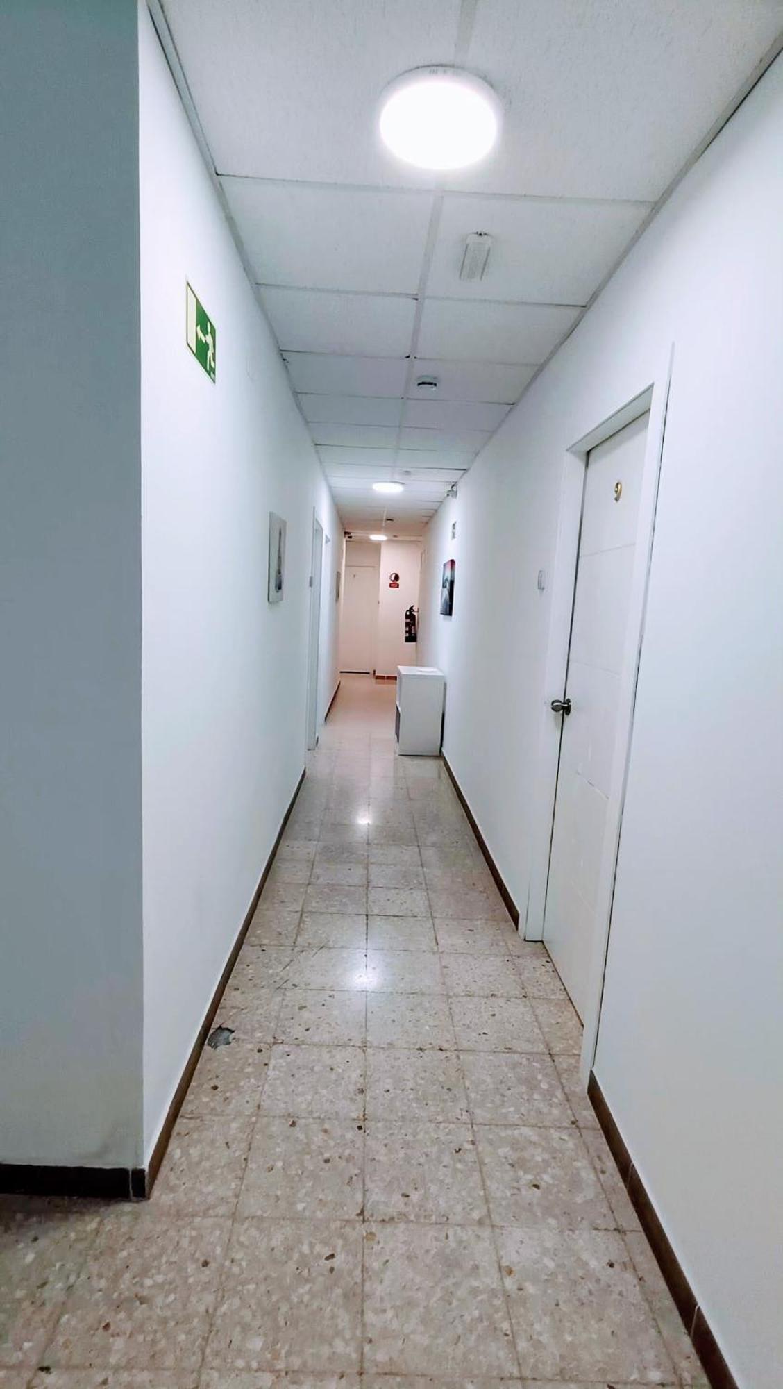 Hostal Estudios Badalona Eksteriør billede