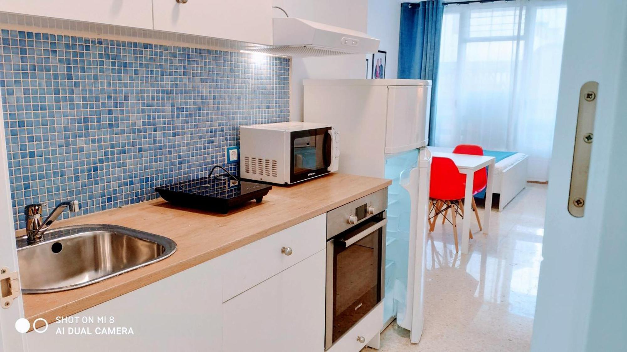 Hostal Estudios Badalona Eksteriør billede
