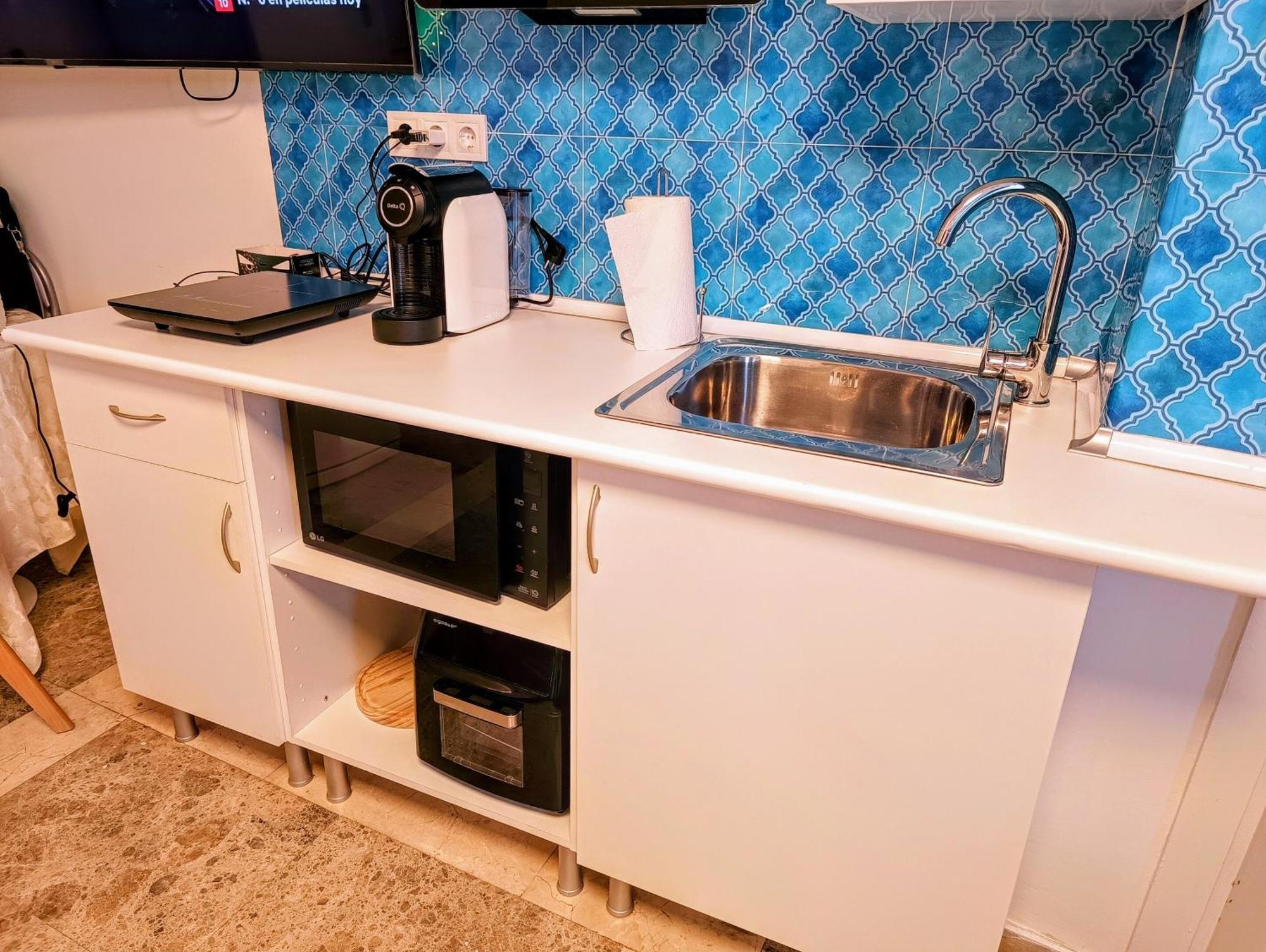 Hostal Estudios Badalona Eksteriør billede